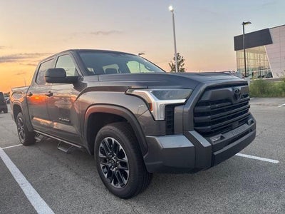 2024 Toyota Tundra 4WD 4WD SR5 CrewMax 5.5' Bed (SE)