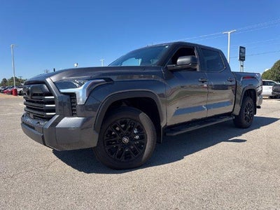 2026 Toyota Tundra 4WD 4WD SR5 CrewMax 5.5' Bed (SE)