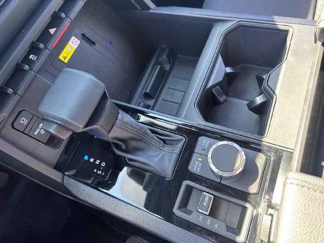 2026 Toyota Tundra 4WD 4WD SR5 CrewMax 5.5' Bed (SE)