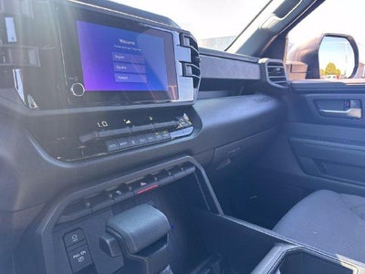 2026 Toyota Tundra 4WD 4WD SR5 CrewMax 5.5' Bed (SE)