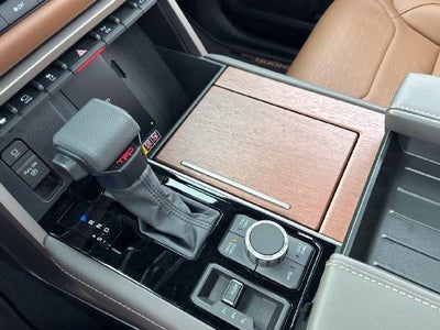 2026 Toyota Tundra 4WD 4WD 1794 Edition CrewMax 5.5' Bed (Natl)