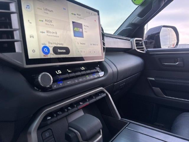 2026 Toyota Tundra 4WD 4WD Platinum CrewMax 5.5' Bed (Natl)
