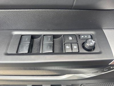 2023 Toyota Tundra 4WD 4WD Platinum CrewMax 5.5' Bed (Natl)