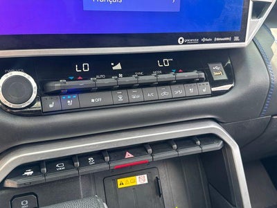 2023 Toyota Tundra 4WD 4WD Platinum Hybrid CrewMax 5.5' Bed (Natl)