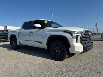 2025 Toyota Tundra 4WD 4WD Platinum Hybrid CrewMax 5.5' Bed (Natl)