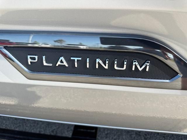 2025 Toyota Tundra 4WD 4WD Platinum Hybrid CrewMax 5.5' Bed (Natl)