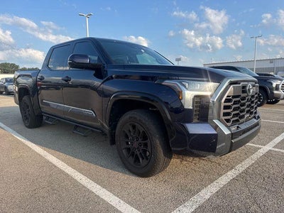 2026 Toyota Tundra 4WD 4WD Platinum CrewMax 5.5' Bed (Natl)
