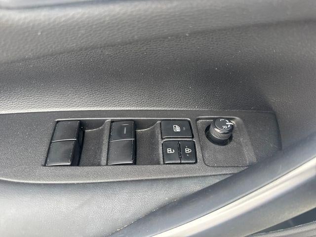 2022 Toyota Corolla SE CVT (Natl)