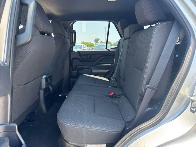2025 Toyota 4Runner SR5 4WD (GS)