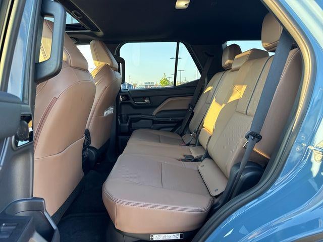 2026 Toyota 4Runner Hybrid Limited 4WD (Natl)