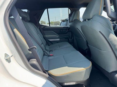 2025 Toyota 4Runner Hybrid Trailhunter 4WD (Natl)