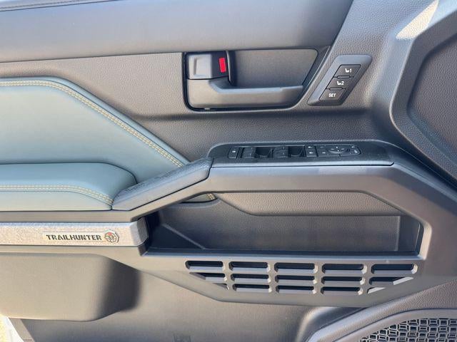 2025 Toyota 4Runner Hybrid Trailhunter 4WD (Natl)