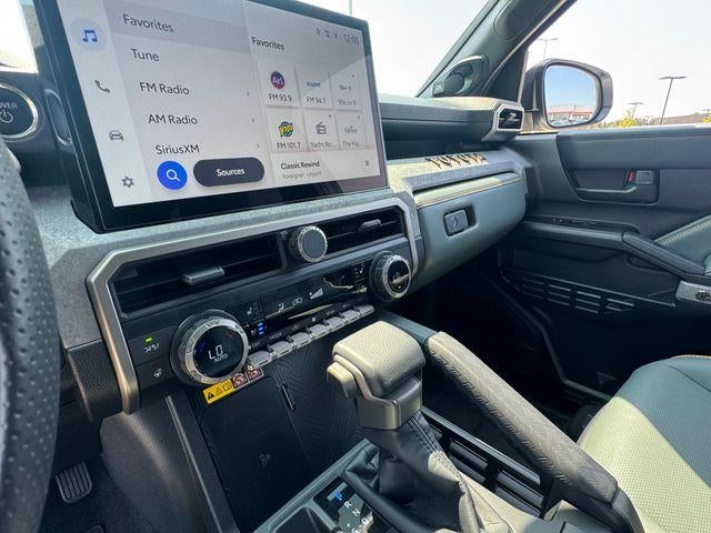 2025 Toyota 4Runner Hybrid Trailhunter 4WD (Natl)