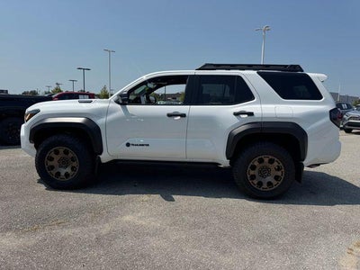 2025 Toyota 4Runner Hybrid Trailhunter 4WD (Natl)
