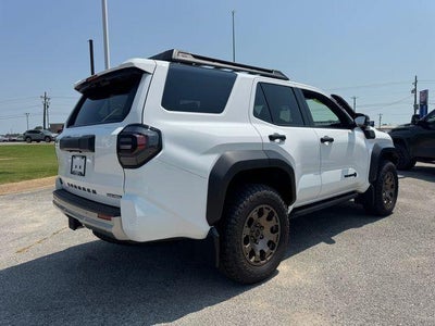 2025 Toyota 4Runner Hybrid Trailhunter 4WD (Natl)
