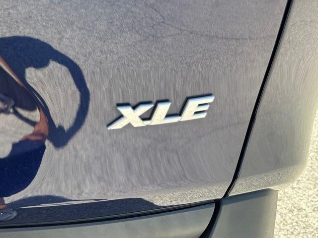 2023 Toyota RAV4 XLE Premium FWD (Natl)