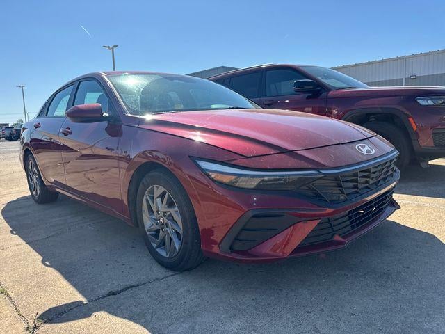 2024 Hyundai ELANTRA SEL IVT