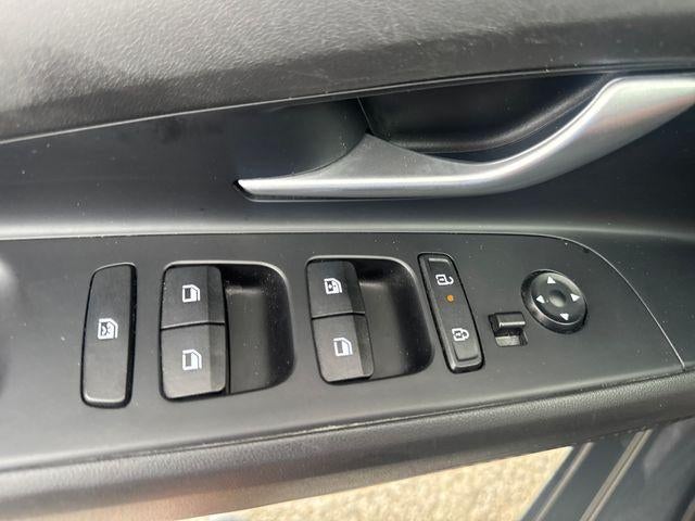 2025 Hyundai ELANTRA SEL Convenience IVT