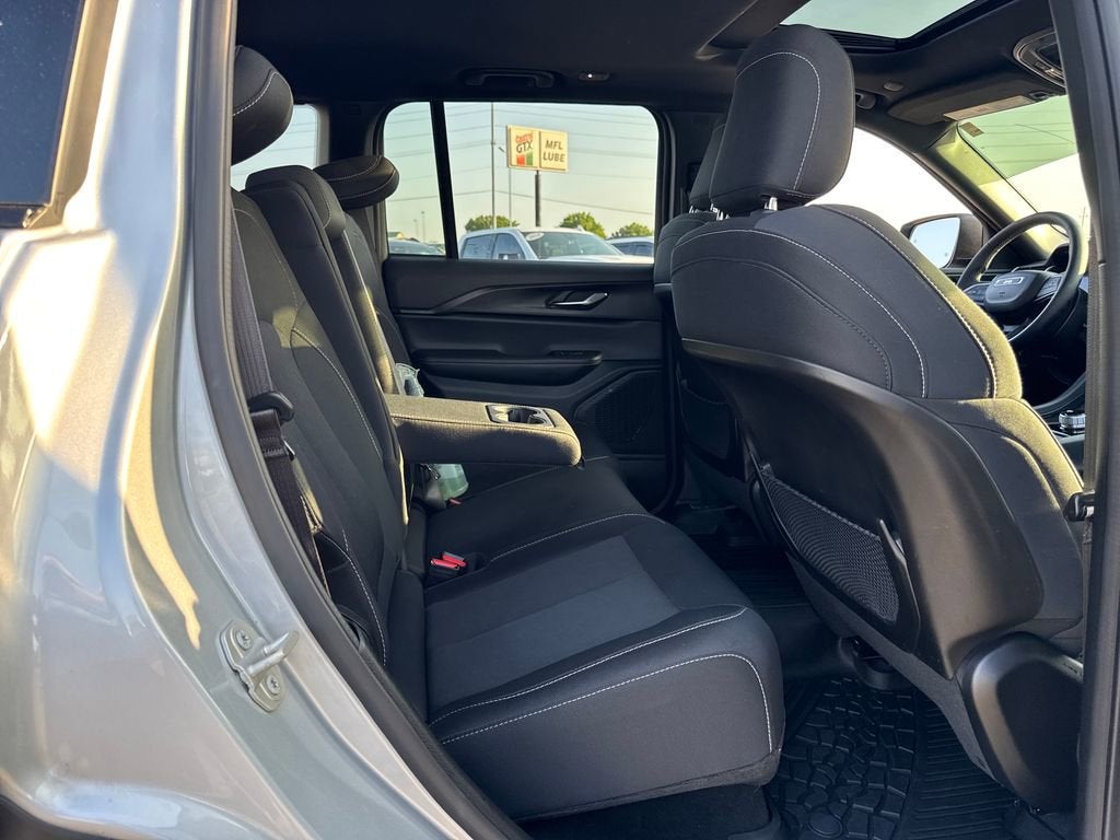 2024 Jeep Grand Cherokee Laredo X