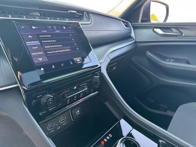 2024 Jeep Grand Cherokee Laredo X