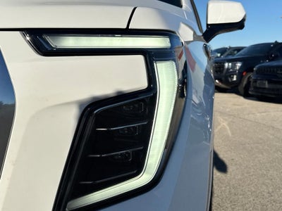 2025 GMC Yukon Elevation