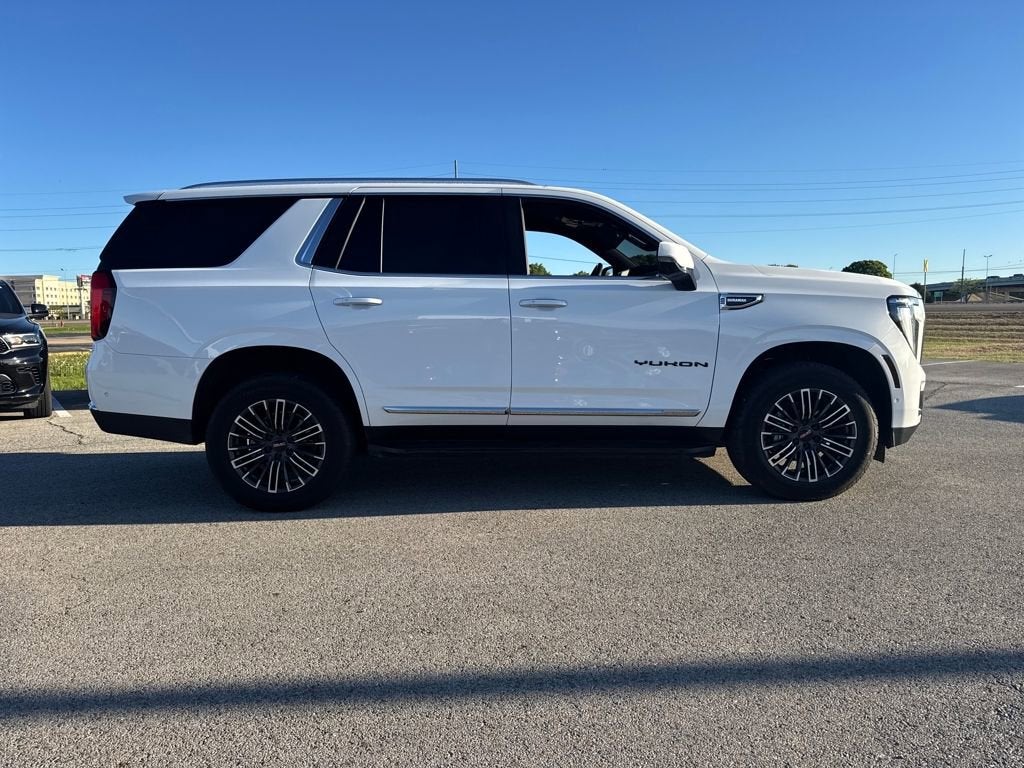 2025 GMC Yukon Elevation