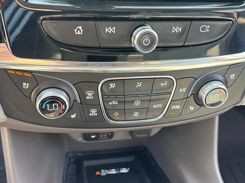 2021 Chevrolet Traverse Premier