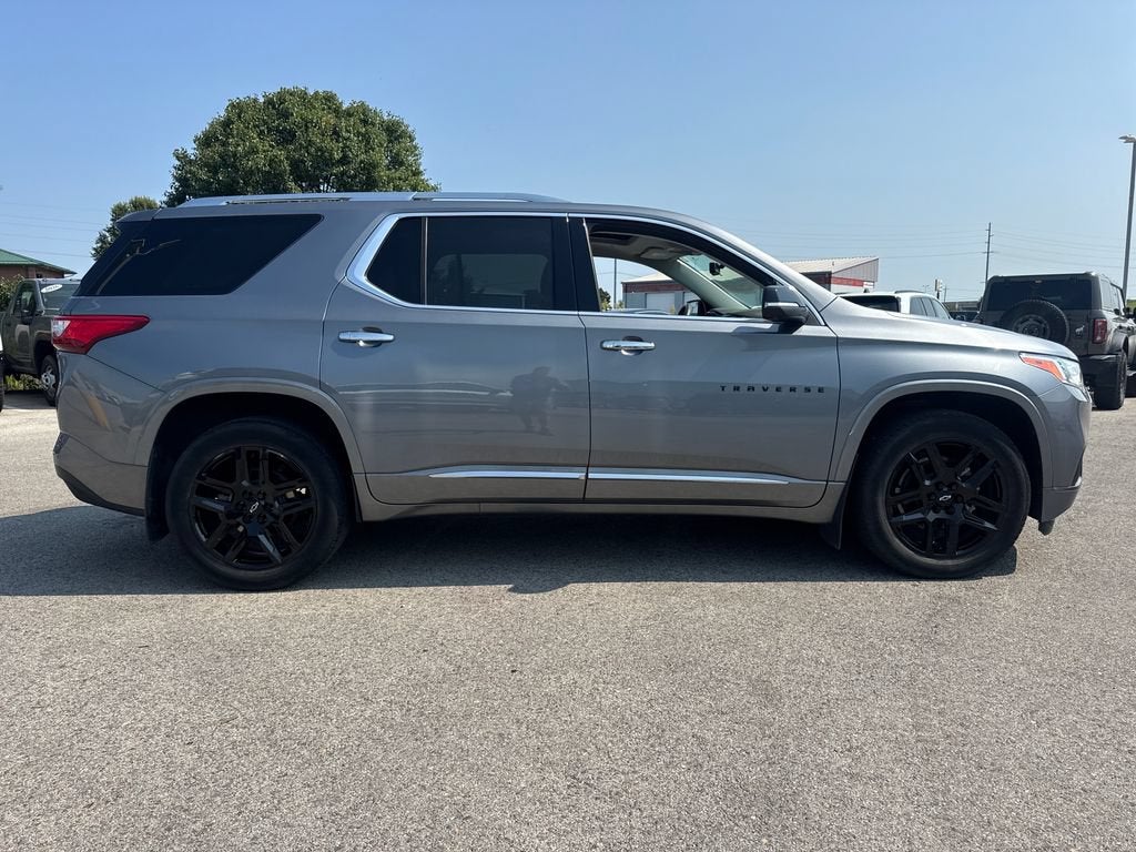 2021 Chevrolet Traverse Premier