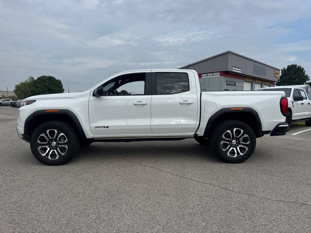 2023 GMC Canyon 4WD AT4