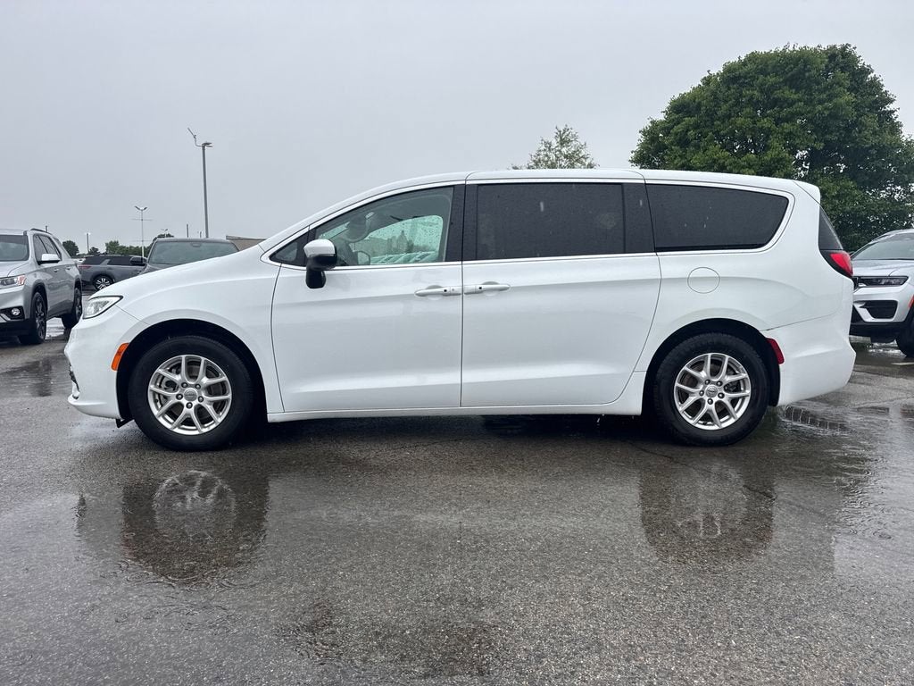 2023 Chrysler Pacifica Touring L