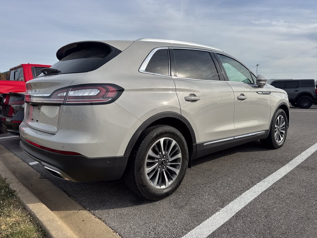 2021 Lincoln Nautilus Reserve