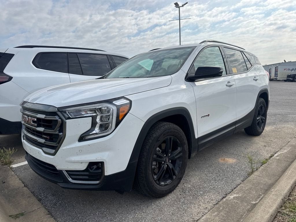 2024 GMC Terrain AT4
