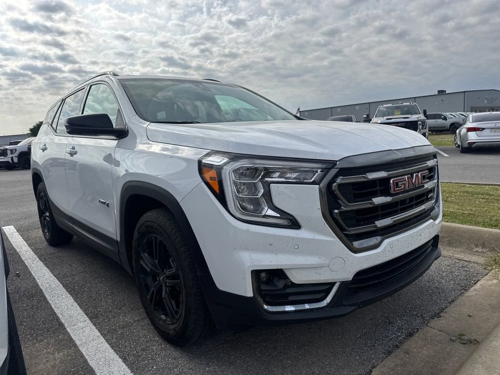 2024 GMC Terrain AT4