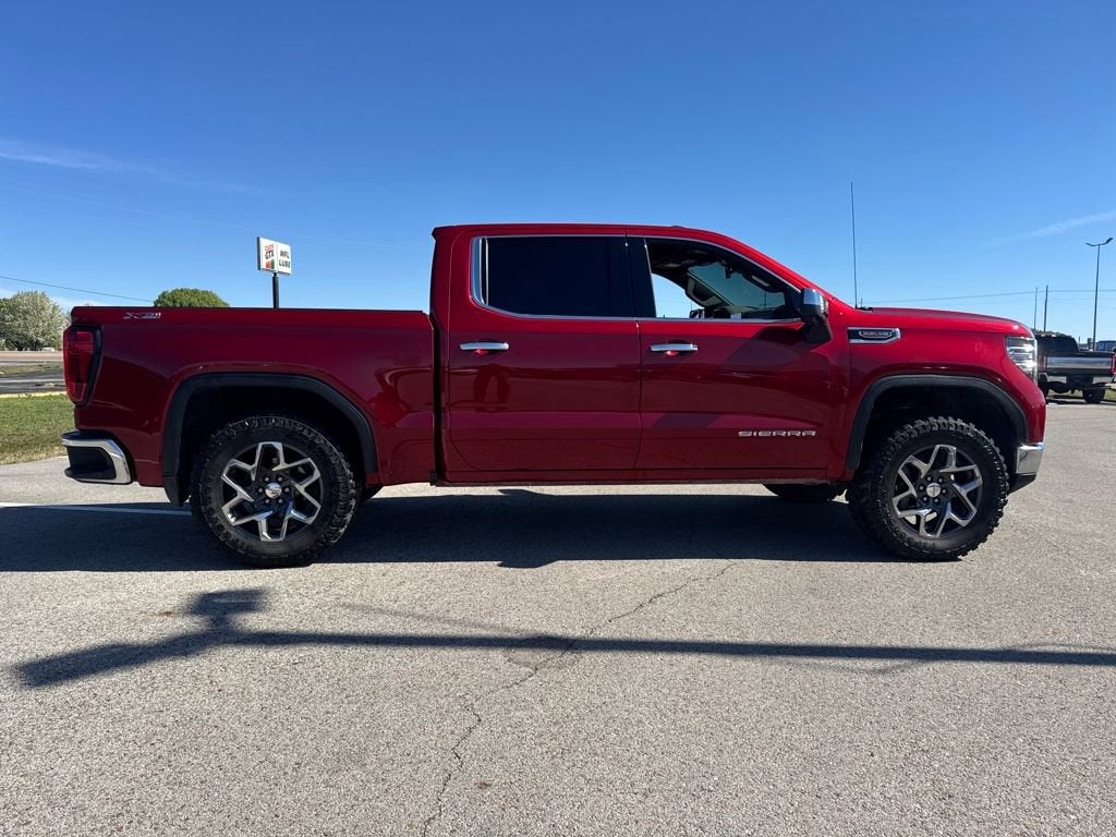 2024 GMC Sierra 1500 SLT