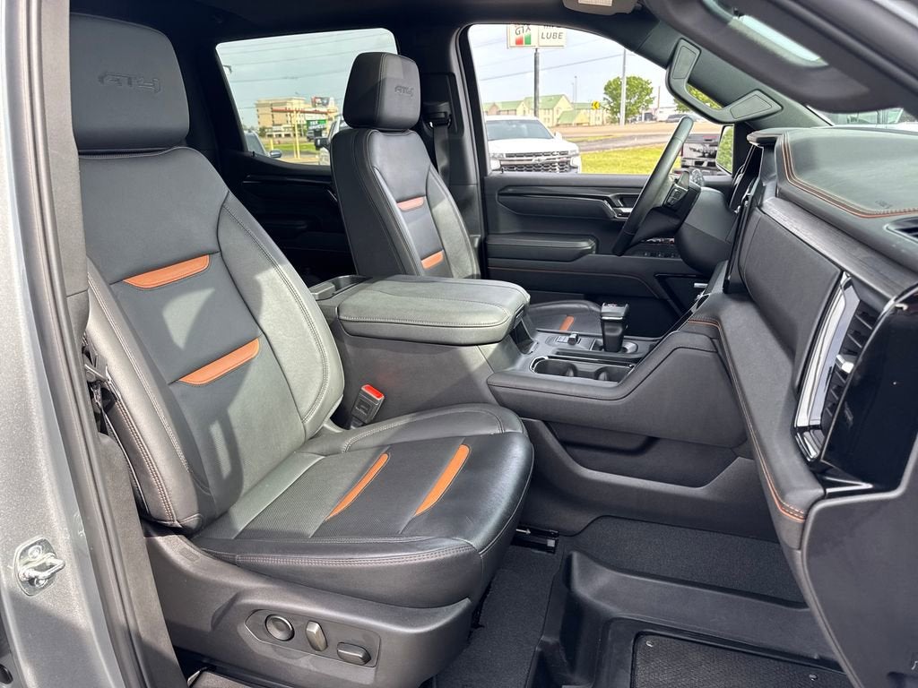2025 GMC Sierra 1500 AT4