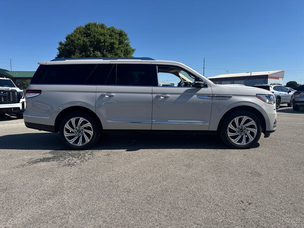 2024 Lincoln Navigator L Reserve