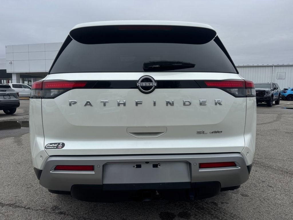 2024 Nissan Pathfinder SL