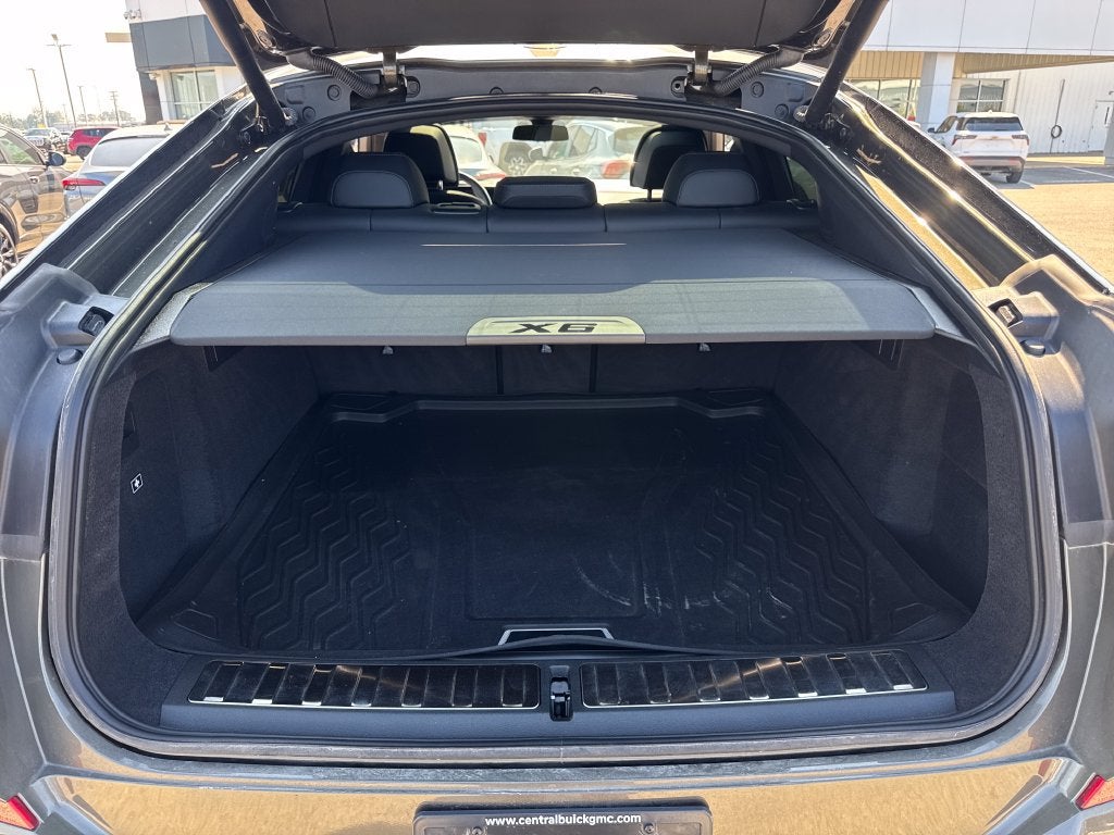 2024 BMW X6 xDrive40i