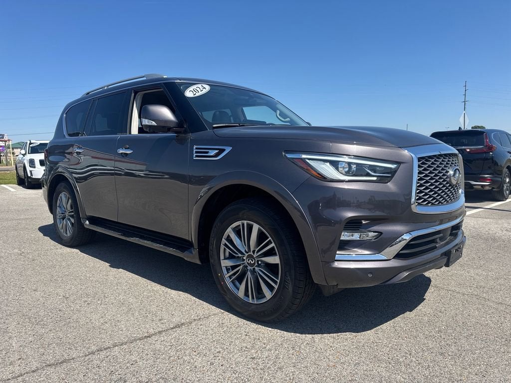 2024 INFINITI QX80 LUXE
