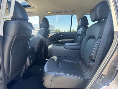 2024 INFINITI QX80 LUXE