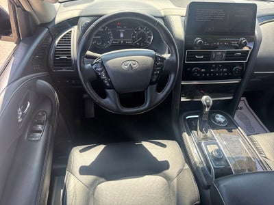 2024 INFINITI QX80 LUXE