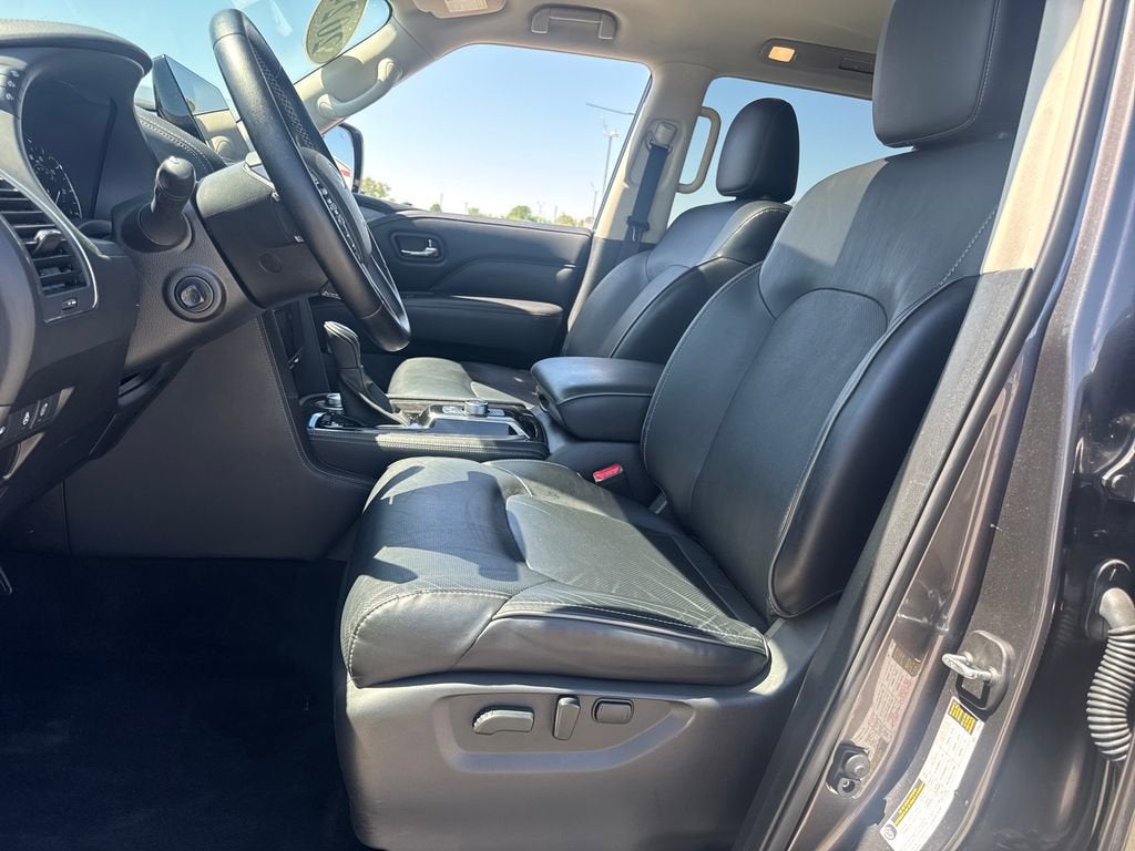 2024 INFINITI QX80 LUXE