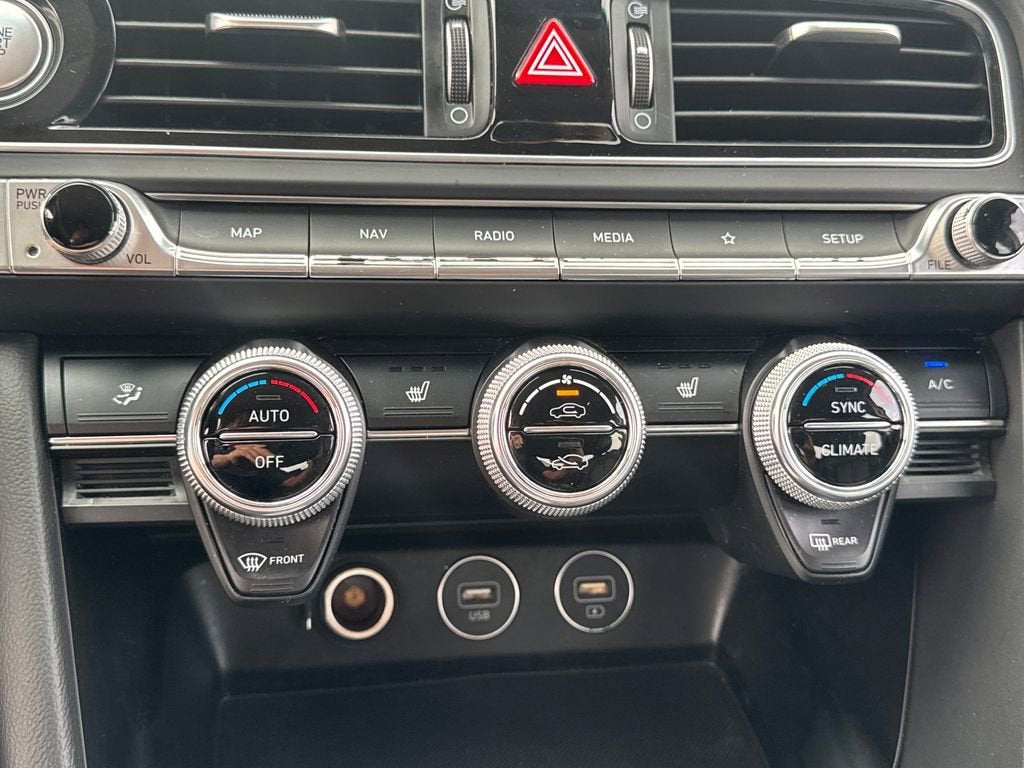 2023 Genesis G70 2.0T