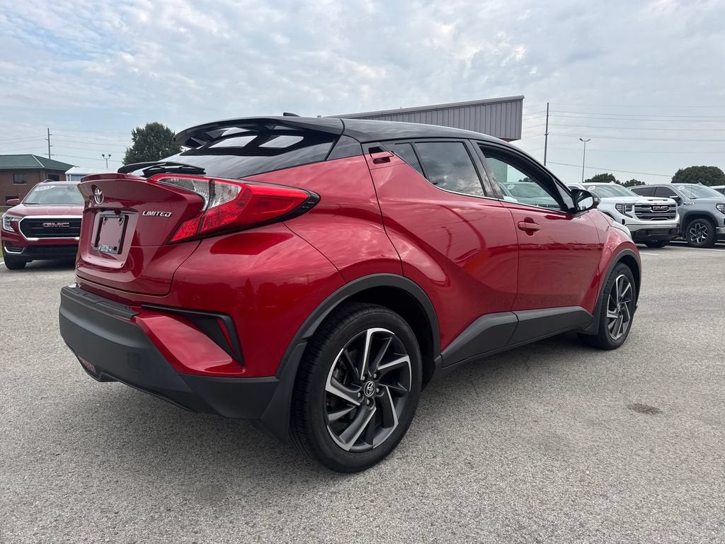 2022 Toyota C-HR XLE