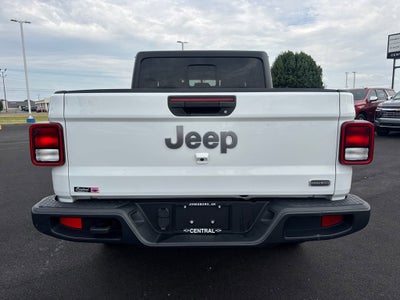 2023 Jeep Gladiator Overland