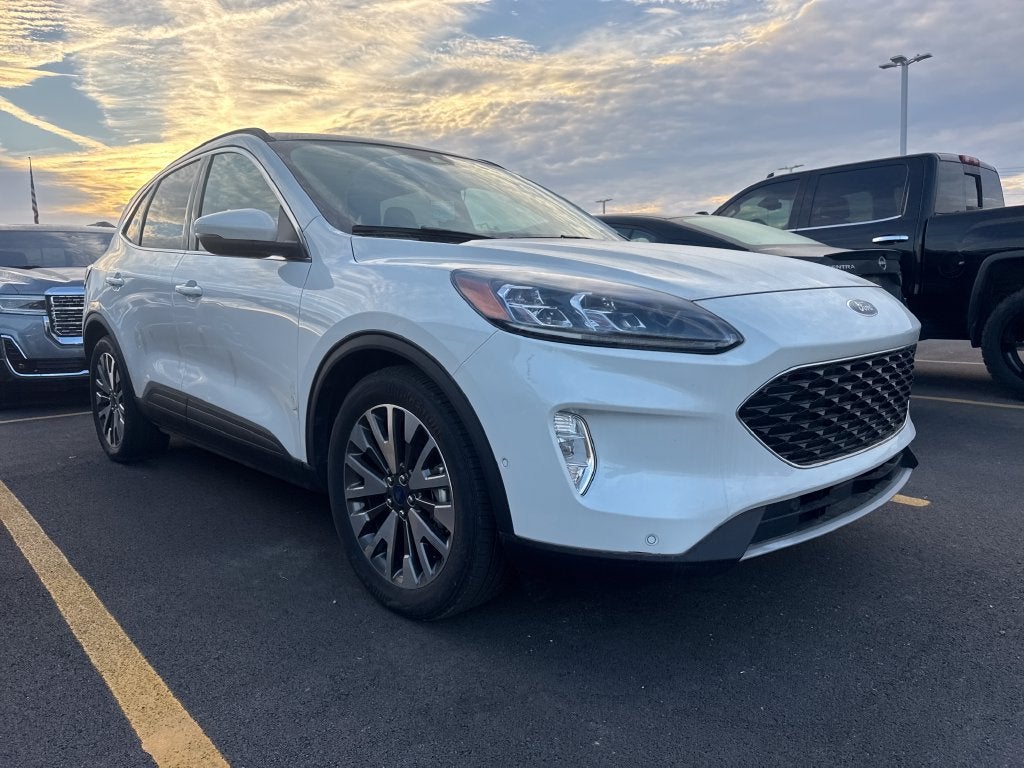 2020 Ford Escape Titanium Hybrid