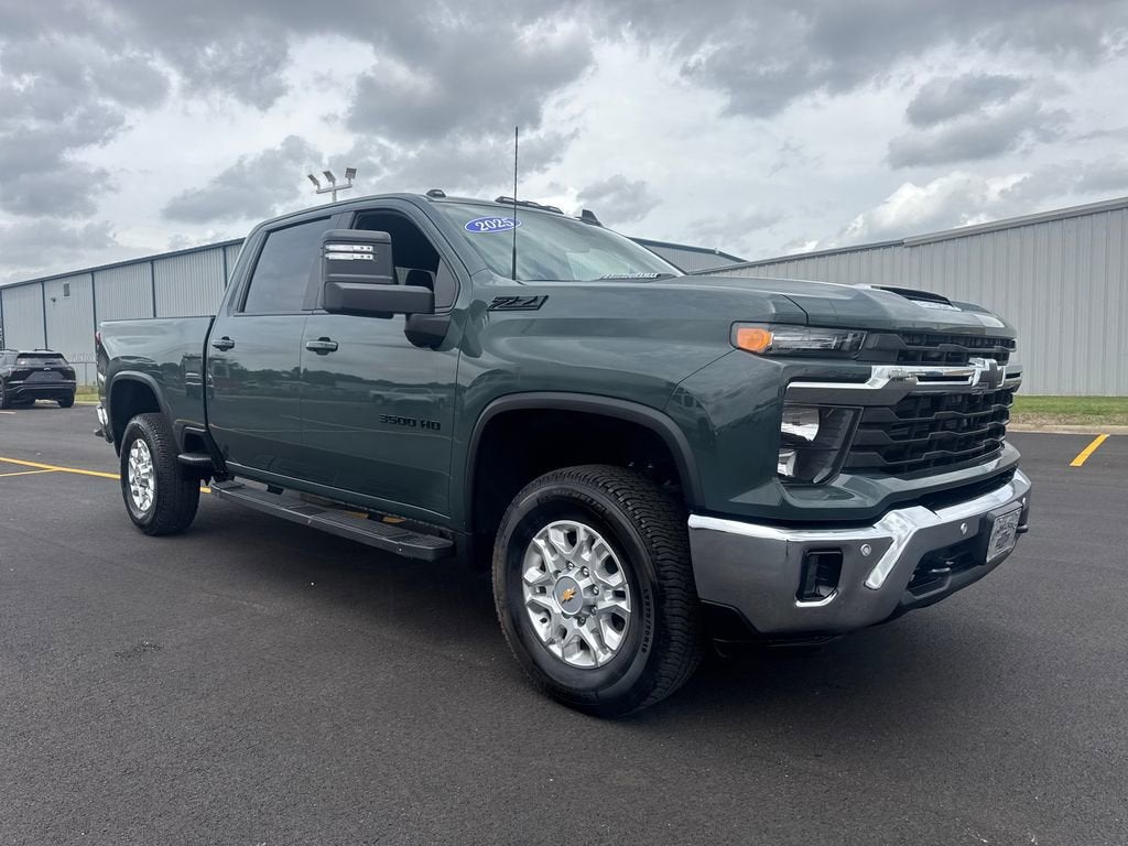 2025 Chevrolet Silverado 3500 HD LT