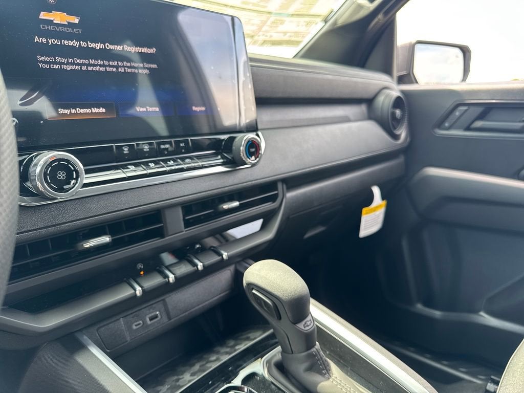 2026 Chevrolet Colorado Work Truck - Photo 17