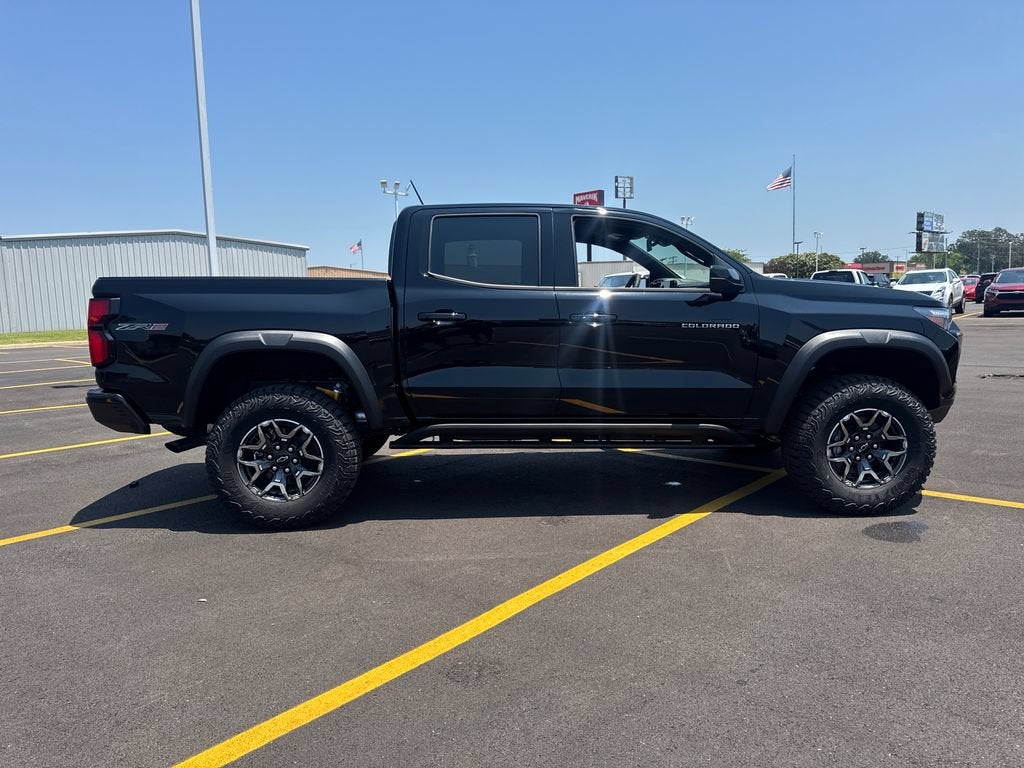 2026 Chevrolet Colorado ZR2 - Photo 8