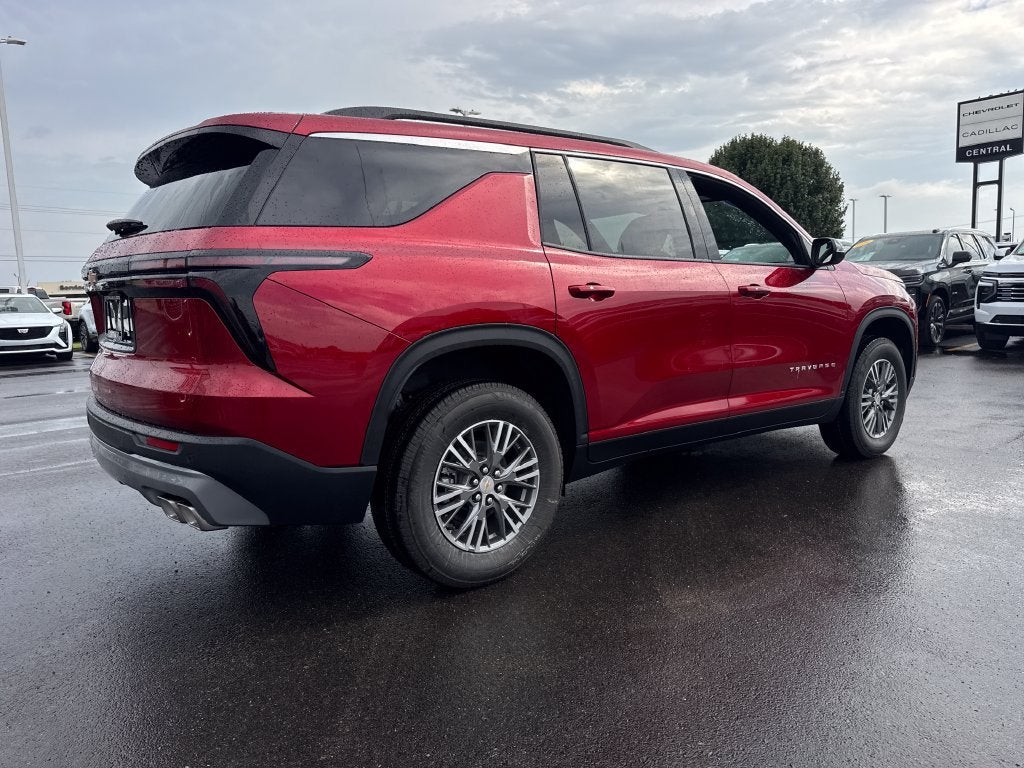 2027 Chevrolet Traverse LT - Photo 6